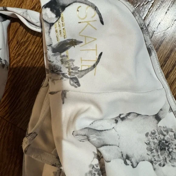 Skatie Monochrome Floral Bikini - Picture 4 of 5